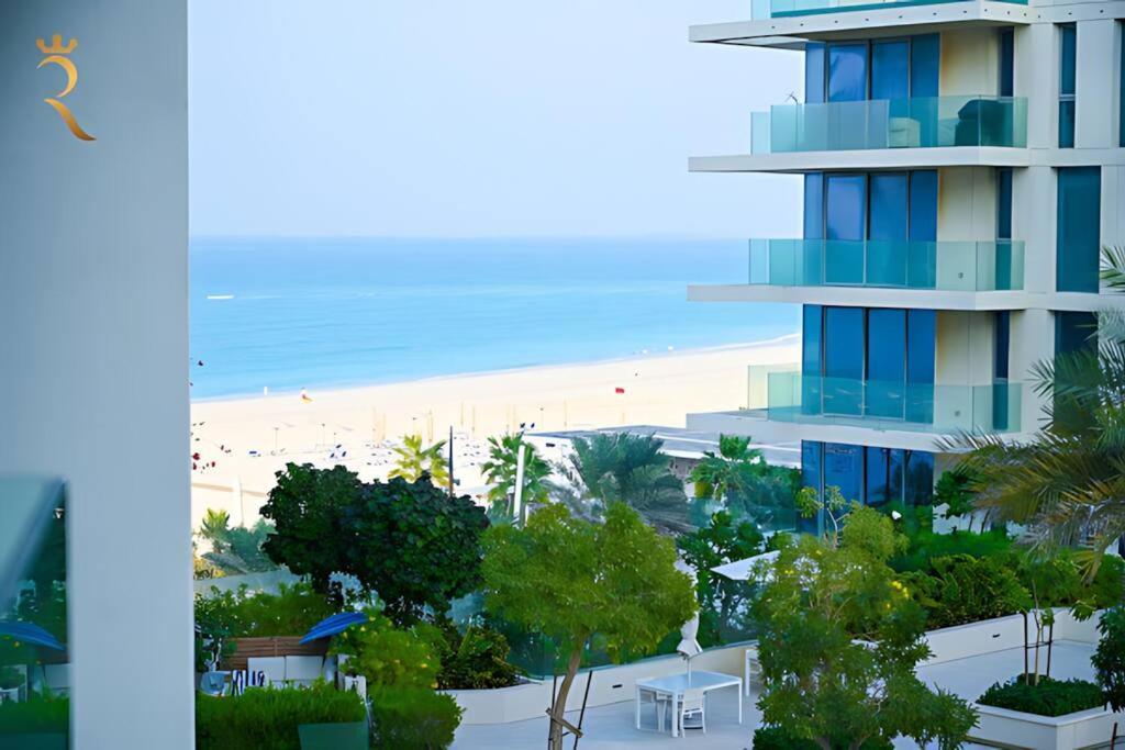 Seaside 1br Retreat With Pool & Gym In Saadiyat Island Apartment