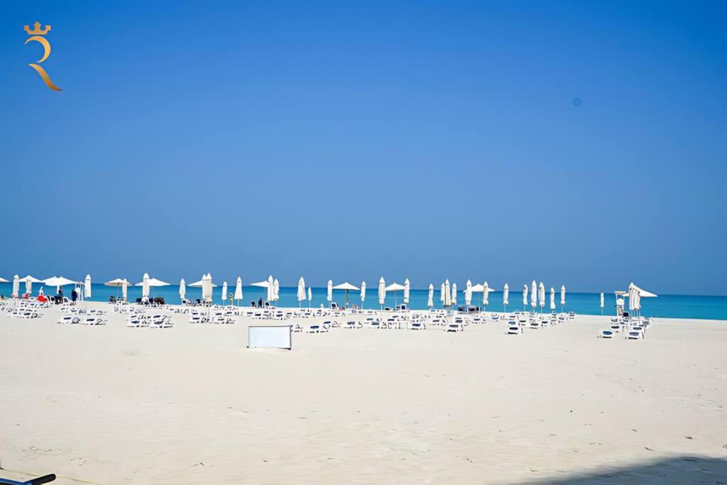 Apartment Seaside 1br Retreat With Pool & Gym In Saadiyat Island